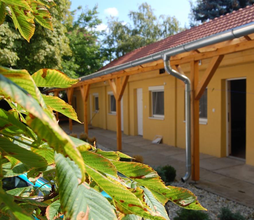 Belvarosi Rezidencia Pápa Exterior foto